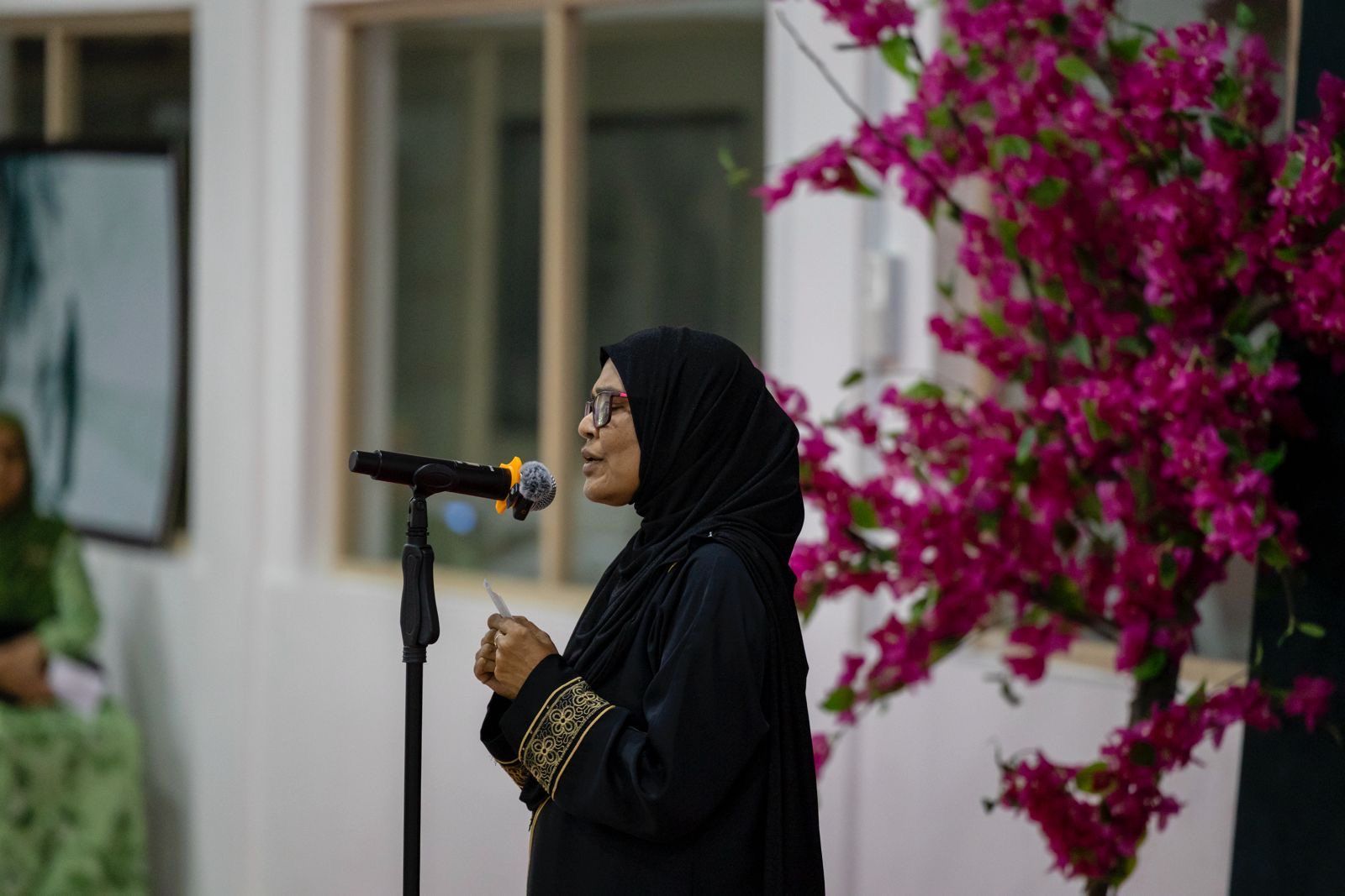 An Elderly Lady reciting a madhaha in Hulhumale' Naadhee